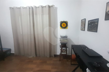 Casa à venda com 3 quartos em Jardim Santa Helena, Itaquaquecetuba, SP