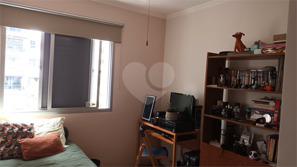 Apartamento à venda com 3 quartos, sendo 1 suíte, em Vila Mariana, São Paulo, SP