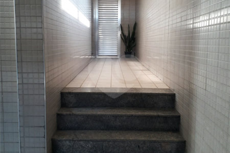 Sobrado à venda com 3 quartos em Jardim Oriental, São Paulo, SP
