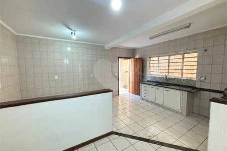 Casa à venda com 3 quartos, sendo 1 suíte, em Capela, Vinhedo, SP
