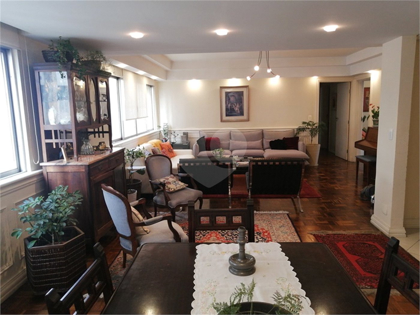 Apartamento à venda com 3 quartos, sendo 1 suíte, em Jardim Paulista, São Paulo, SP