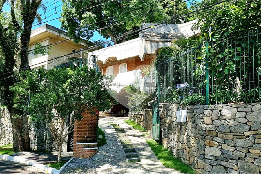 Casa à venda ou para alugar com 3 suítes em Tremembé, São Paulo, SP