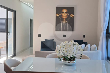 Casa à venda com 3 quartos, sendo 1 suíte, em Village Moutonnée, Salto, SP