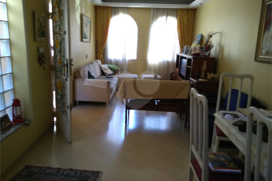 Sobrado à venda com 3 quartos, sendo 1 suíte,  em Vila Ester (zona Norte), São Paulo, SP
