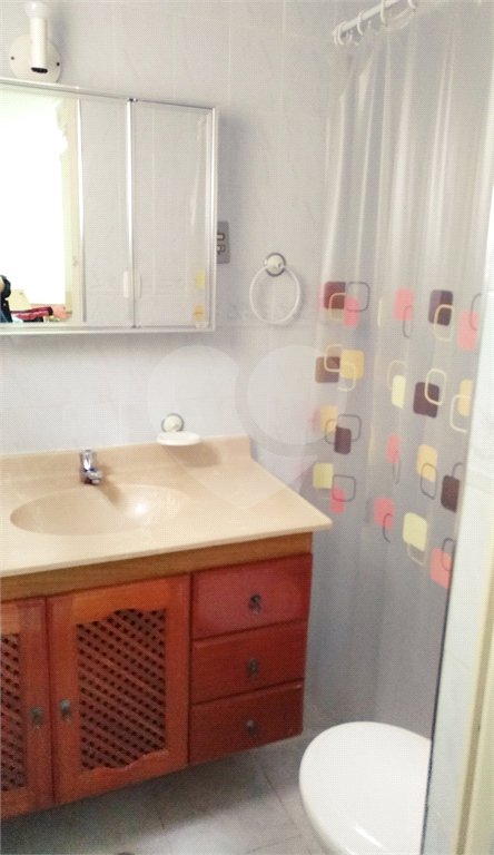 Casa à venda com 4 quartos, sendo 2 suítes,  em Vila Romero, São Paulo, SP