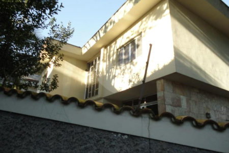 Casa à venda com 4 quartos, sendo 2 suítes,  em Jardim Bonfiglioli, São Paulo, SP