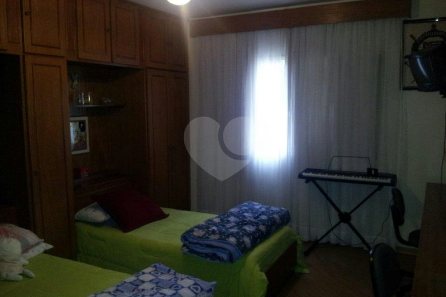 Sobrado à venda com 3 quartos em Vila Guilherme, São Paulo, SP