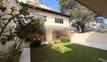 Sobrado à venda com 4 quartos, sendo 3 suítes,  em Jardim São Bento, São Paulo, SP
