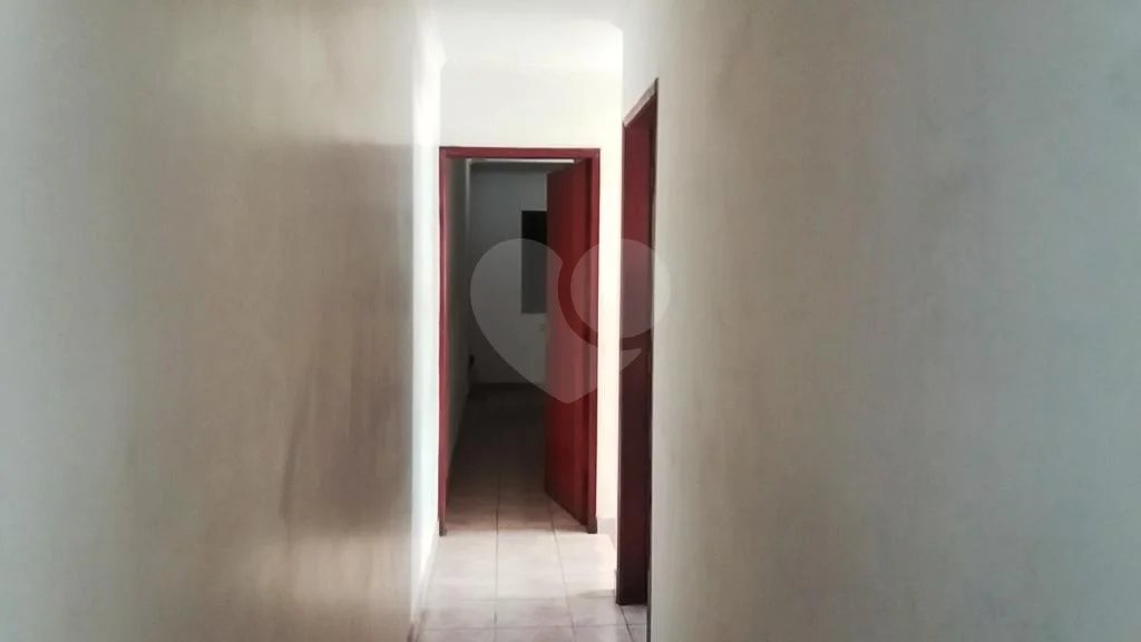 Sobrado à venda com 3 quartos, sendo 1 suíte, em Tremembé, São Paulo, SP