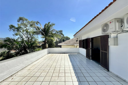 Casa à venda com 5 quartos, sendo 4 suítes, em Parque dos Príncipes, São Paulo, SP