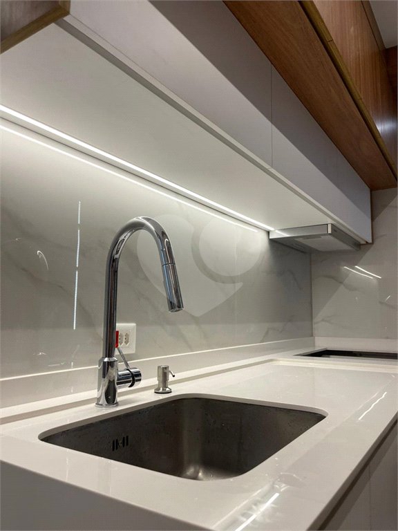 Apartamento à venda ou para alugar com 3 quartos, sendo 1 suíte, em Barra Funda, São Paulo, SP