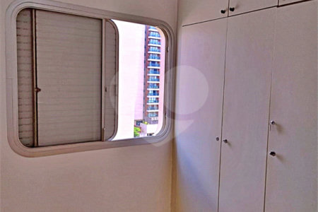 Apartamento à venda com 3 quartos, sendo 1 suíte, em Vila Olímpia, São Paulo, SP