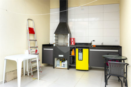 Sobrado à venda com 3 quartos, sendo 1 suíte, em Campo Grande, São Paulo, SP