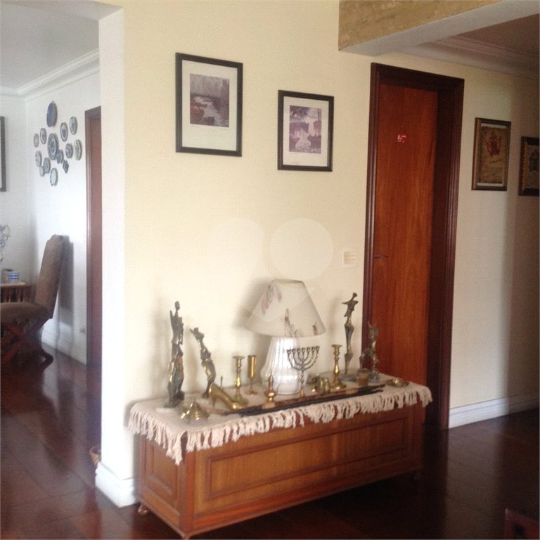 Apartamento à venda com 4 quartos, sendo 3 suítes, em Campo Belo, São Paulo, SP