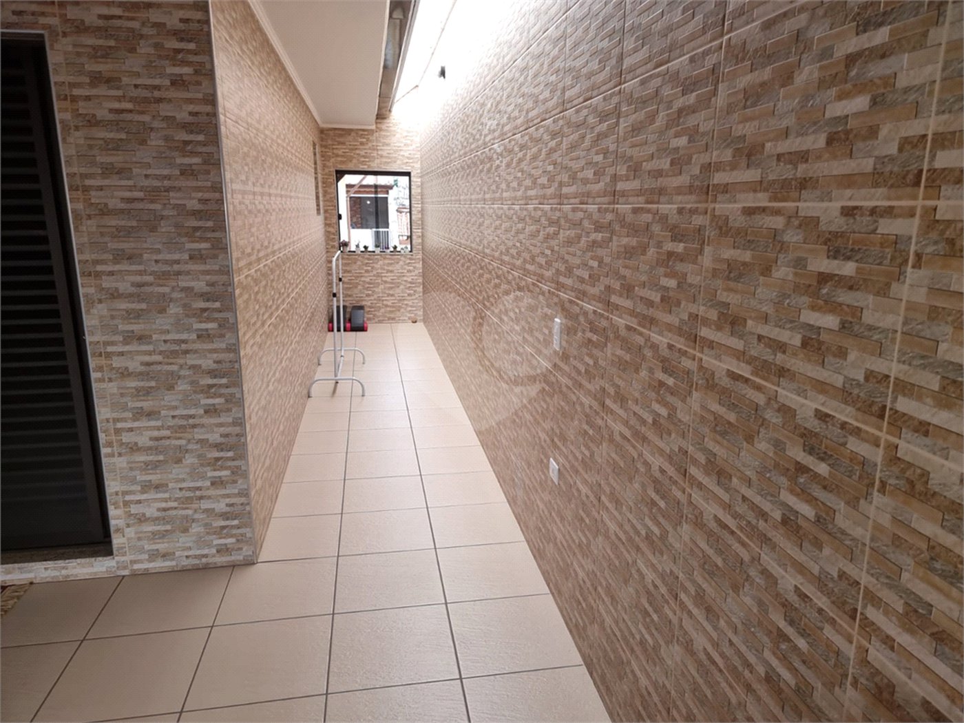 Sobrado à venda com 3 quartos, sendo 1 suíte,  em Jardim Campo Limpo, São Paulo, SP