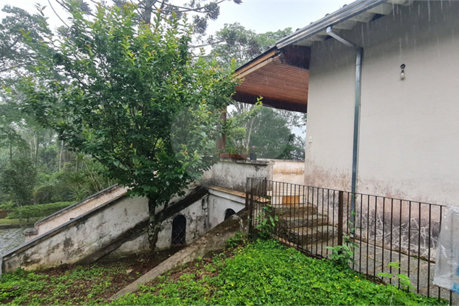 Casa à venda com 4 suítes no condomínio Jardim da Montanha I, Mairiporã - SP
