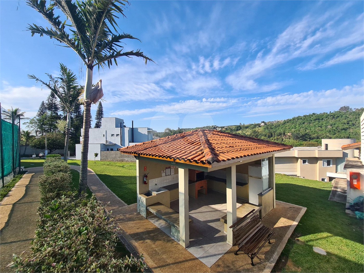 Casa à venda com 3 suítes no condomínio Reserva dos Vinhedos, Louveira - SP