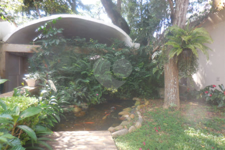 Casa à venda com 4 quartos, sendo 1 suíte,  em Interlagos, São Paulo, SP