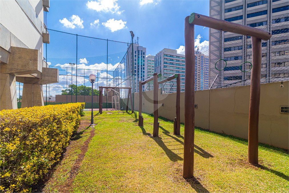 Apartamento à venda com 3 quartos, sendo 1 suíte,  em Alto da Boa Vista, São Paulo, SP