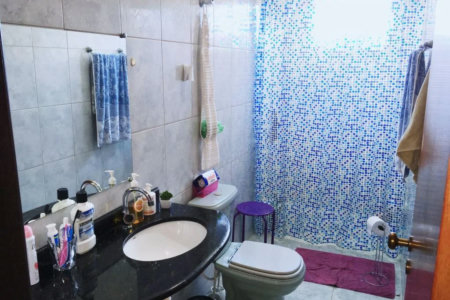 Sobrado à venda com 4 quartos, sendo 1 suíte,  em Jardim Sarah, São Paulo, SP