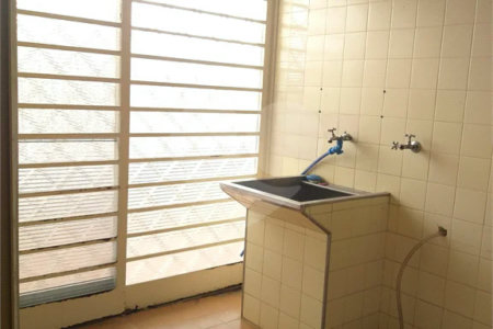 Casa à venda com 4 quartos, sendo 1 suíte,  no Centro, Vinhedo, SP