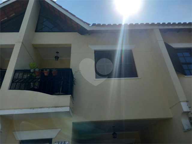 Sobrado à venda com 3 quartos, sendo 1 suíte,  em Tremembé, São Paulo, SP