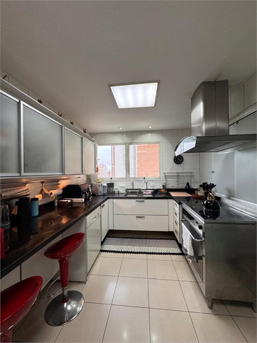 Apartamento à venda com 3 suítes em Vila Andrade, São Paulo, SP