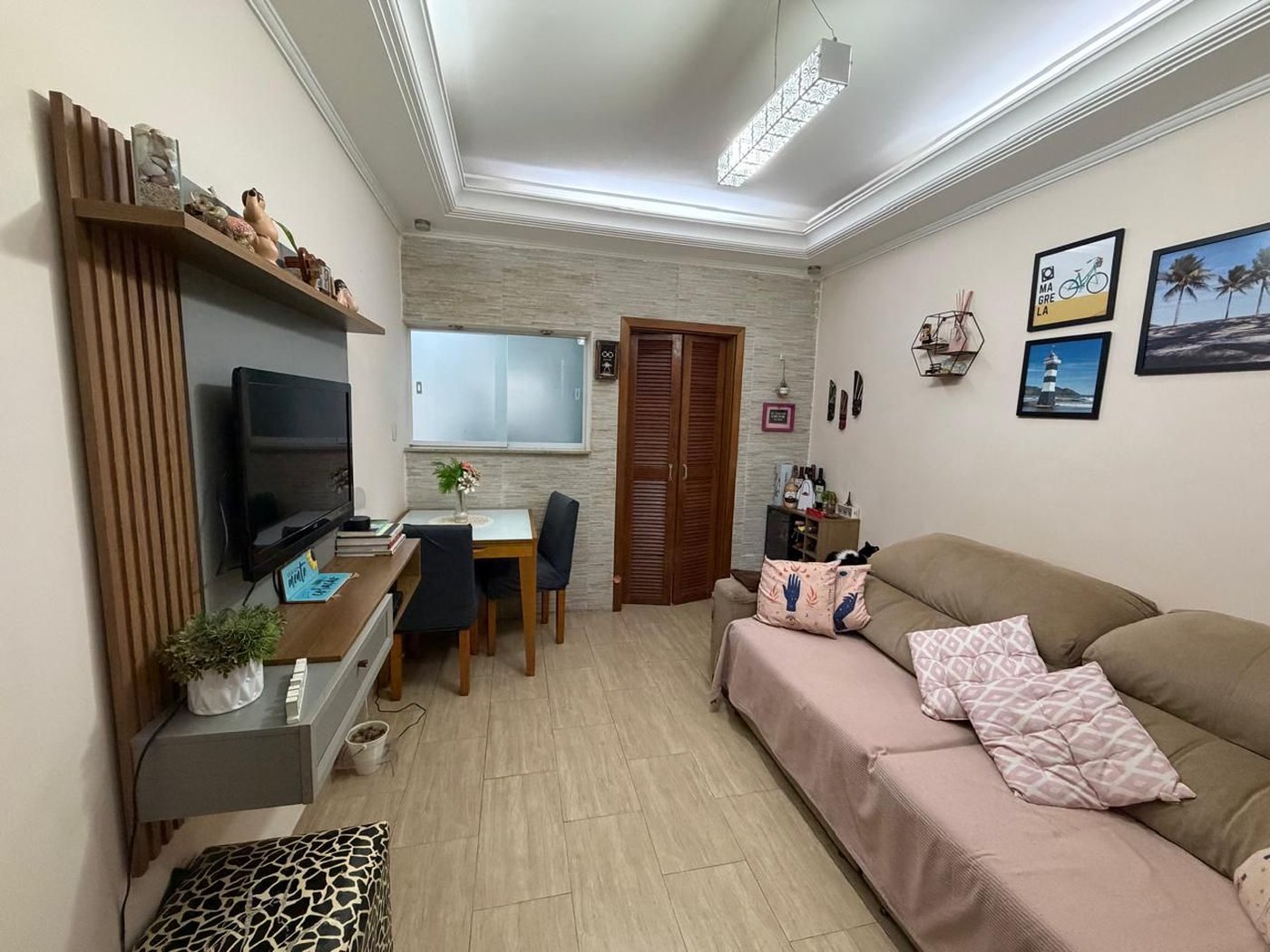 Apartamento com 2 dormitórios à venda, 62 m² por R$ 375.000,00 - Boqueirão - Santos/SP