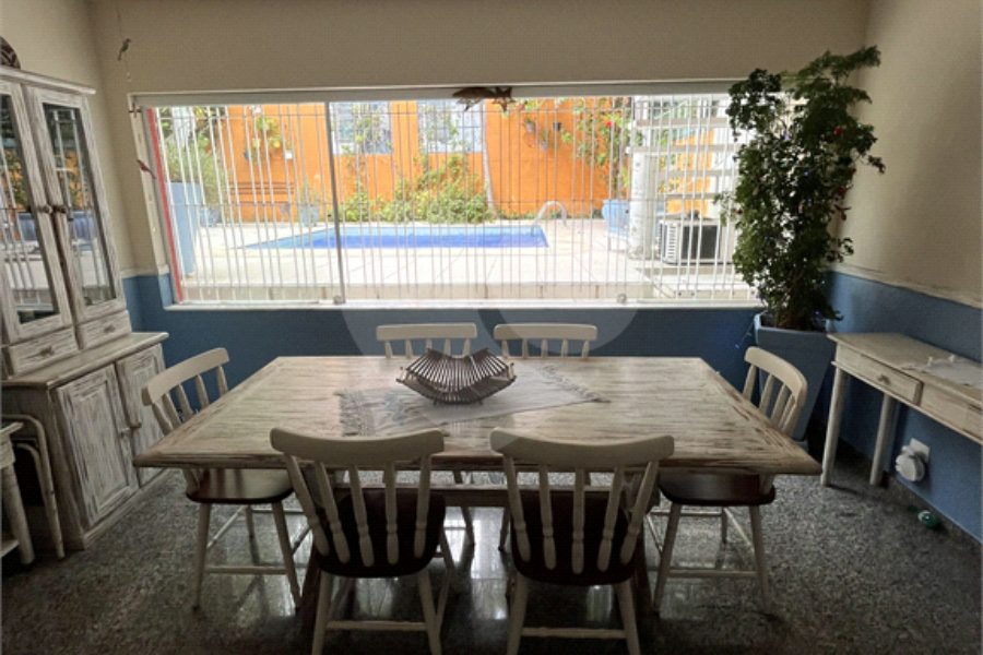 Sobrado à venda com 5 quartos, sendo 4 suítes, em Tremembé, São Paulo, SP