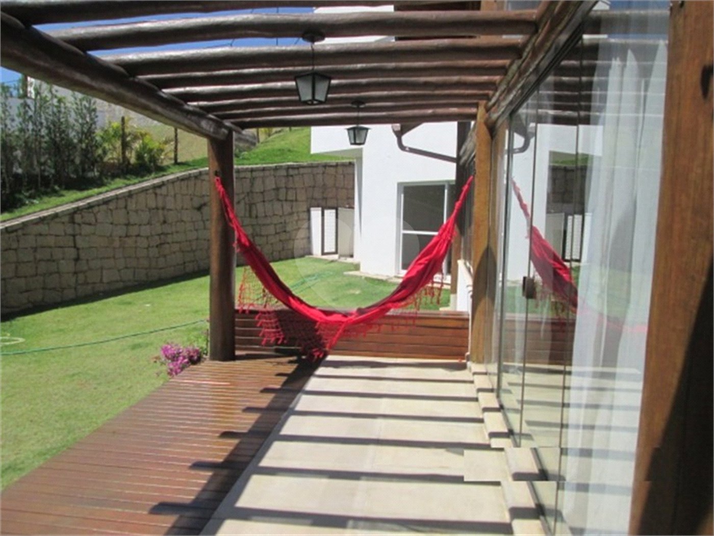 Casa à venda com 6 suítes no condomínio Jardim Primavera, Louveira - SP