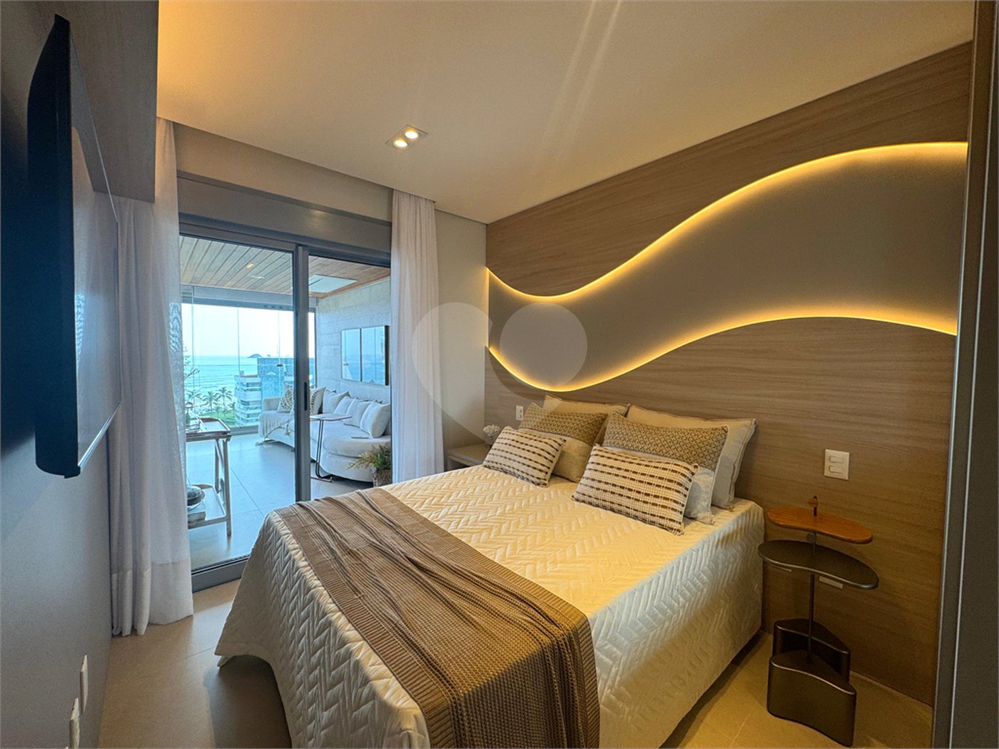 Apartamento à venda com 3 suítes em Riviera, Bertioga, SP