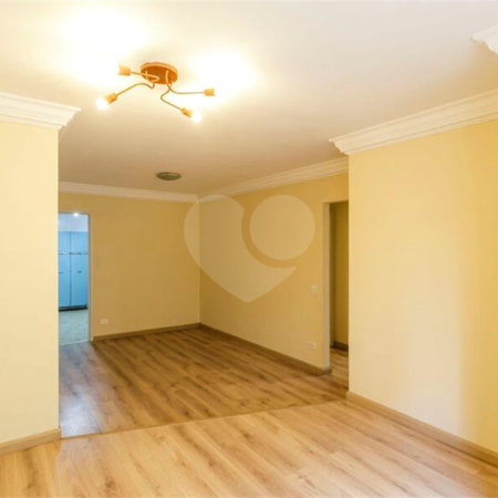 Apartamento à venda com 2 quartos, sendo 1 suíte, em Vila Uberabinha, São Paulo, SP