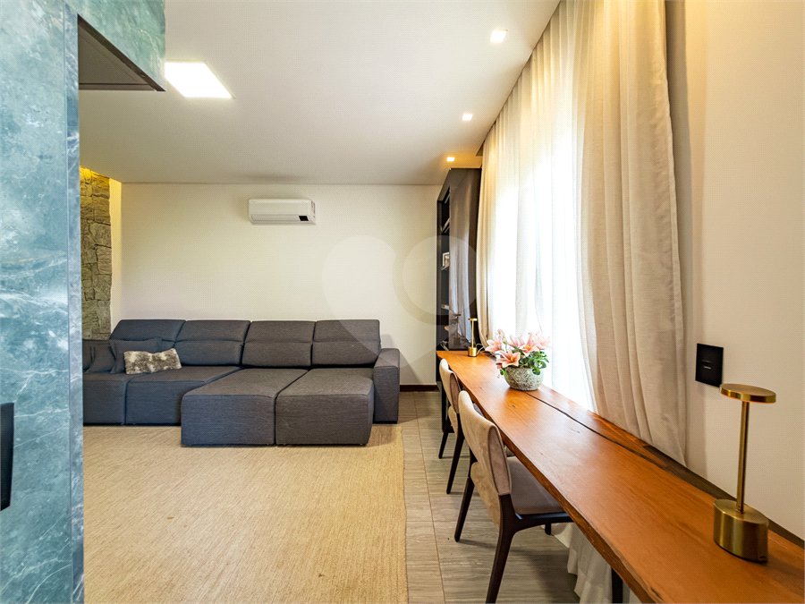 Casa à venda com 3 suítes no condomínio Primavera, Salto - SP