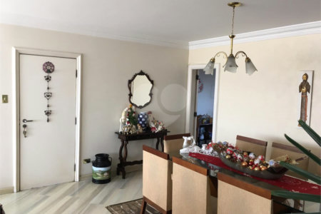 Apartamento à venda com 4 quartos, sendo 1 suíte, em Chácara Santo Antônio, São Paulo, SP