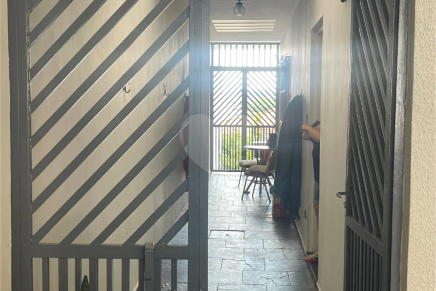 Sobrado à venda com 3 quartos em Butantã, São Paulo, SP
