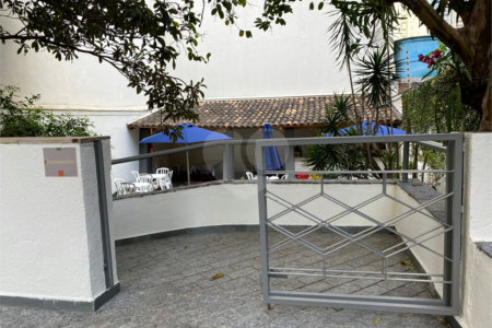 Apartamento à venda com 3 quartos em Moema, São Paulo, SP