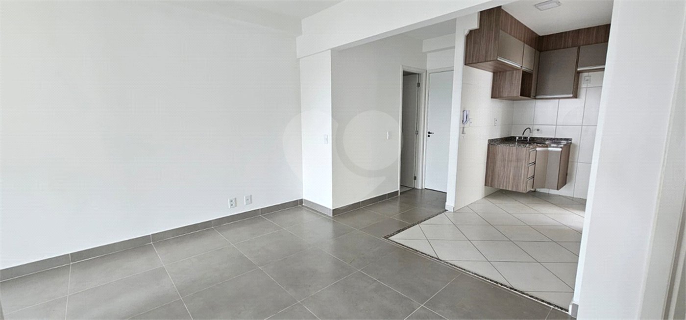 Apartamento para alugar com 2 suítes em Jardim Ampliação, São Paulo, SP