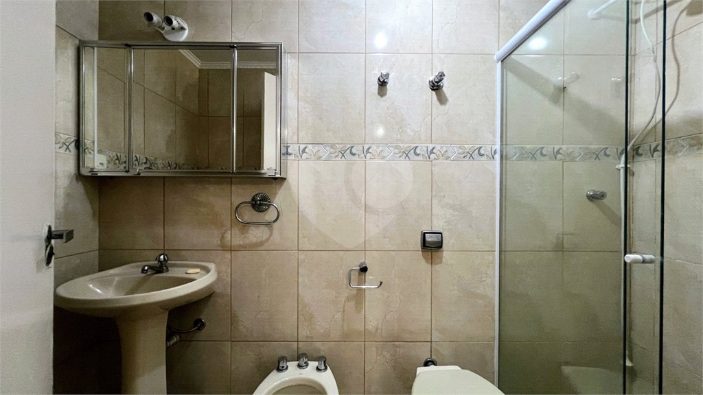 Apartamento à venda com 3 quartos, sendo 1 suíte, em Pinheiros, São Paulo, SP