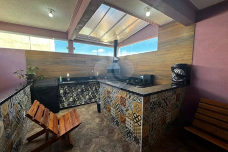 Casa à venda com 3 quartos, sendo 1 suíte, em Vila Maria Isabel, Itapetininga, SP