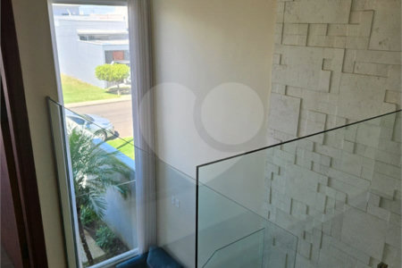 Casa à venda com 3 quartos, sendo 1 suíte, no condomínio Parque Real, Indaiatuba - SP