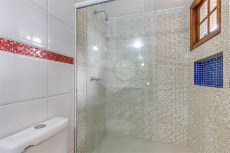 Sobrado à venda com 2 quartos, sendo 1 suíte, em Alto da Boa Vista, São Paulo, SP