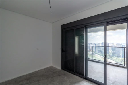 Apartamento à venda ou para alugar com 4 quartos, sendo 3 suítes,  em Jardim Morumbi, São Paulo, SP