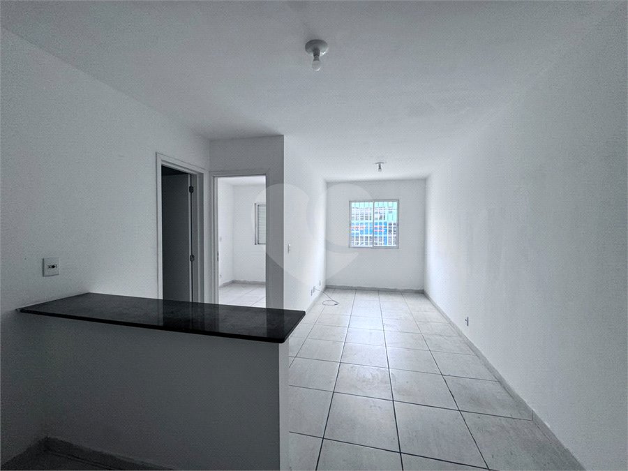 Apartamento para alugar com 1 quarto em Jardim Vila Galvão, Guarulhos, SP