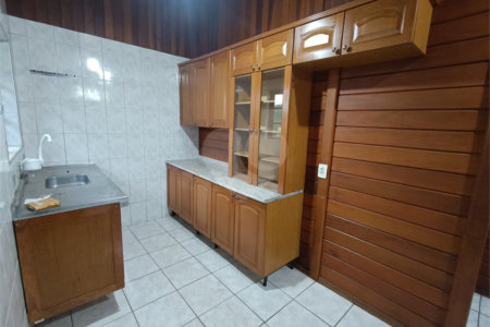 Casa à venda com 3 quartos, sendo 1 suíte,  em Jardim Villaça, São Roque, SP