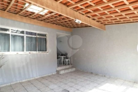 Sobrado à venda com 3 quartos, sendo 1 suíte,  em Vila Constança, São Paulo, SP