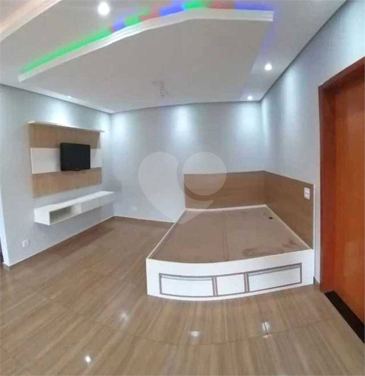 Chácara à venda com 3 quartos, sendo 1 suíte, em Caguassu, Sorocaba, SP