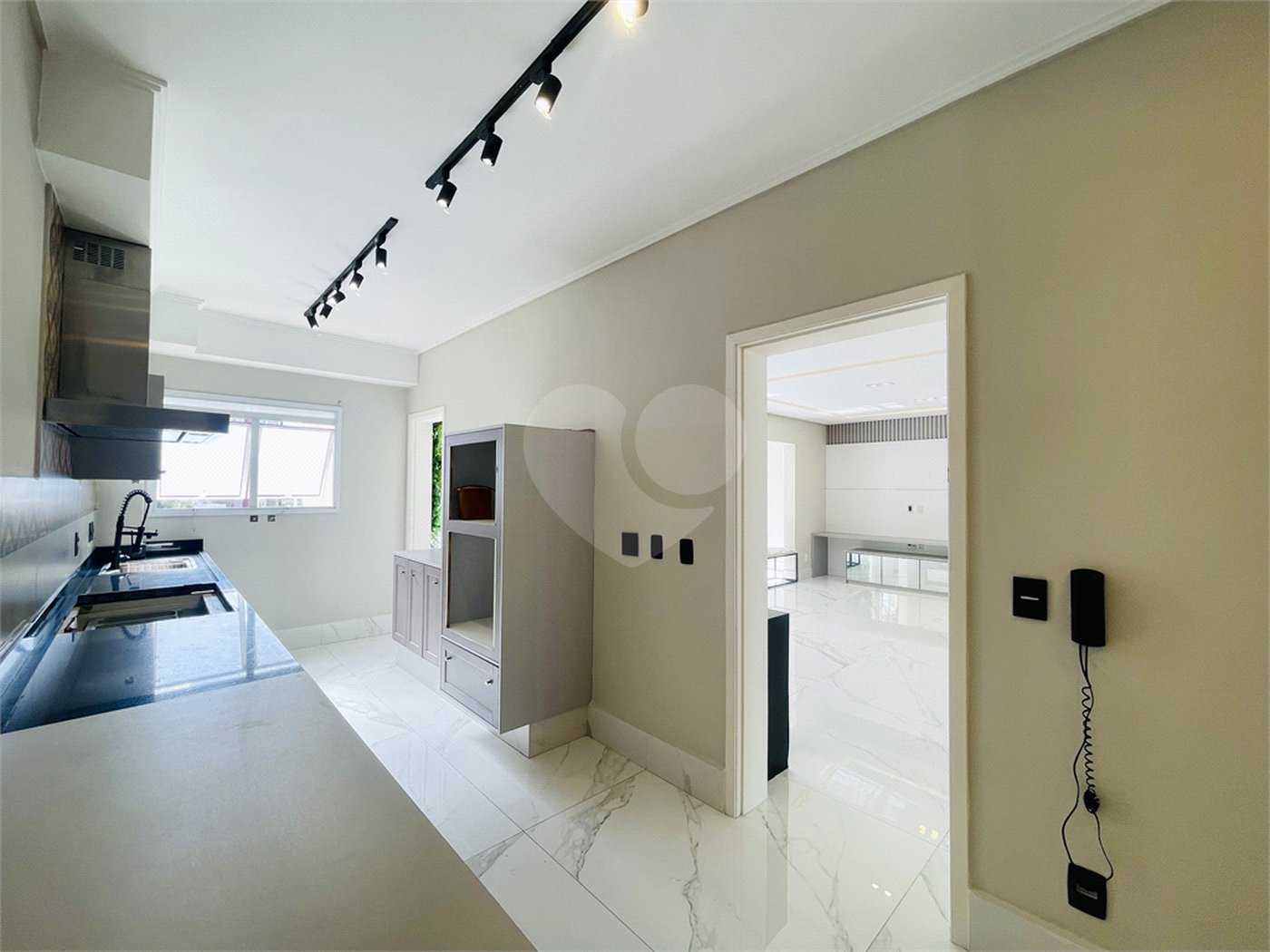 Apartamento à venda com 3 suítes em Vila Gilda, Santo André, SP