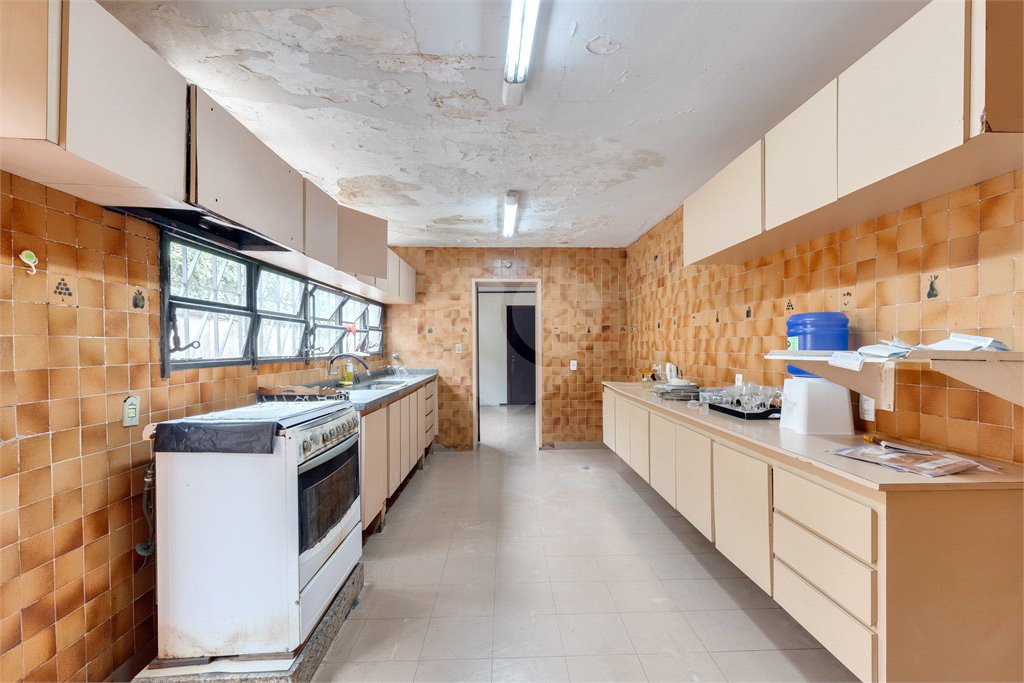 Casa Térrea à venda com 4 quartos, sendo 2 suítes, em Brooklin Velho, São Paulo, SP