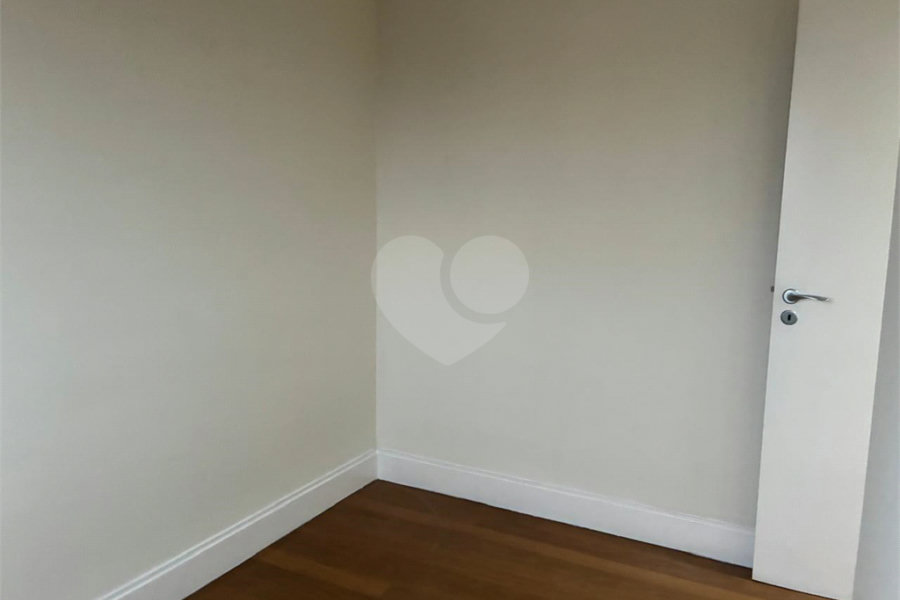 Apartamento à venda com 3 quartos, sendo 1 suíte, em Vila Guilherme, São Paulo, SP