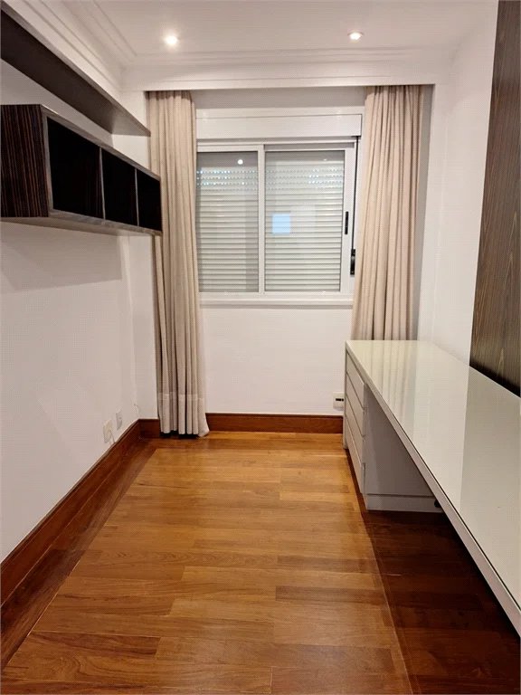 Apartamento à venda com 4 quartos, sendo 3 suítes, em Vila Gertrudes, São Paulo, SP